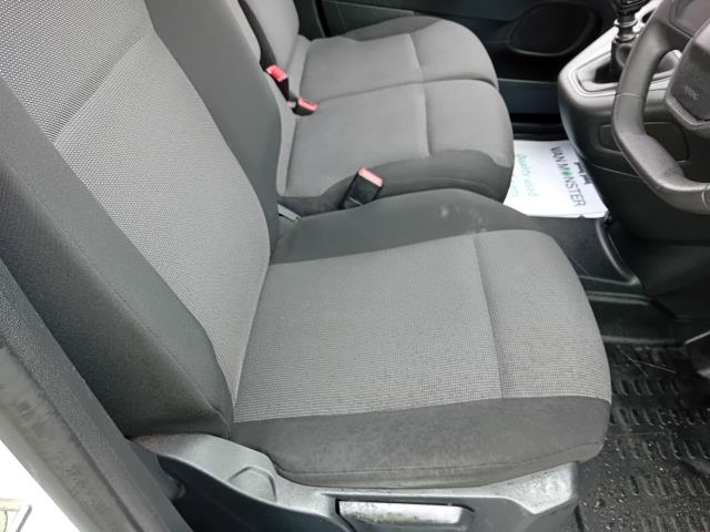 2022 Peugeot Partner L1 1000 1.5BLUE HDI 100PS PROFESSIONAL PREMIUM EURO 6 (NU22LCZ) Image 13