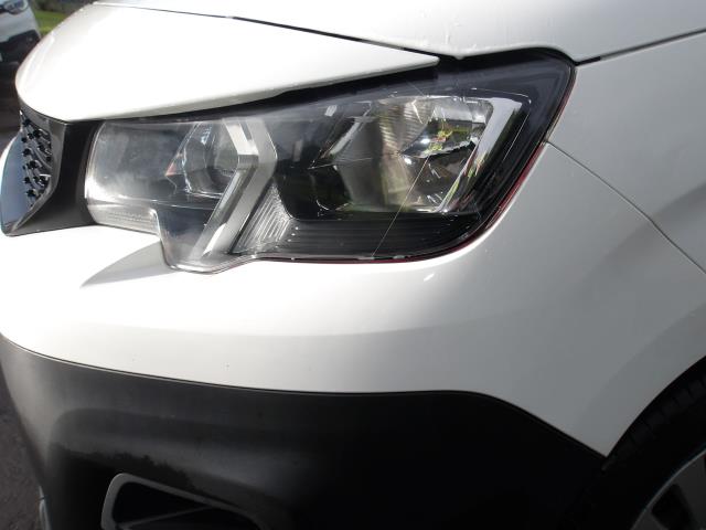 2022 Peugeot Partner 1000 1.5 Bluehdi 100 Professional Premium Van (NU22LDE) Image 16