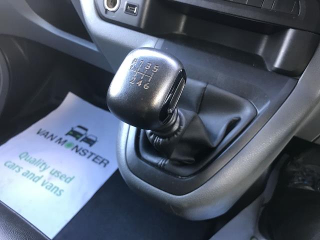 2022 Peugeot Expert 1000 1.5 Bluehdi 100 Professional Premium Van (NU22LHP) Image 28