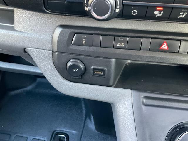 2022 Peugeot Expert 1200 2.0 Bluehdi 180 Asphalt Van Eat8 (NU22LLA) Image 30