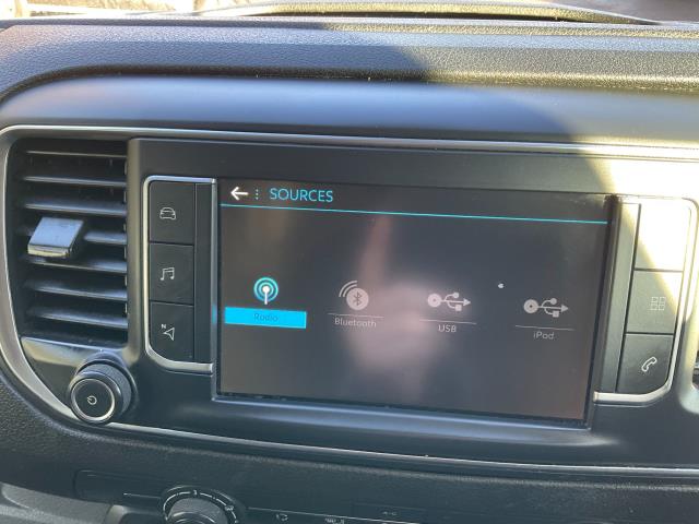 2022 Peugeot Expert 1200 2.0 Bluehdi 180 Asphalt Van Eat8 (NU22LLA) Image 22