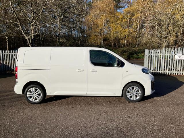 2022 Peugeot Expert 1200 2.0 Bluehdi 180 Asphalt Van Eat8 (NU22LLA) Image 15