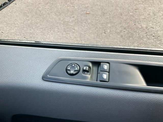 2022 Peugeot e-Expert 1000 100Kw 75Kwh Professional Premium Van Auto (NU22OPL) Image 37