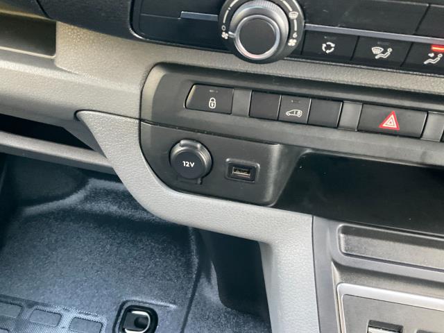 2022 Peugeot e-Expert 1000 100Kw 75Kwh Professional Premium Van Auto (NU22OPL) Image 28