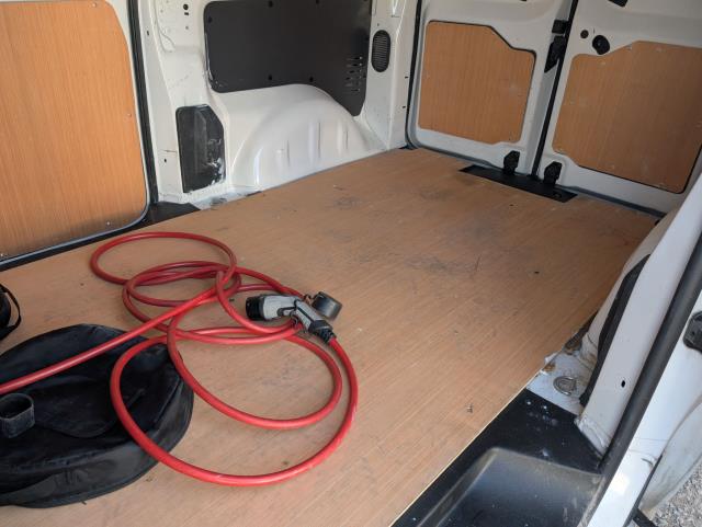 2022 Peugeot Expert 1000 100KW 75KWH PROFESSIONAL  AUTO EURO 6  (NU22TXM) Image 8