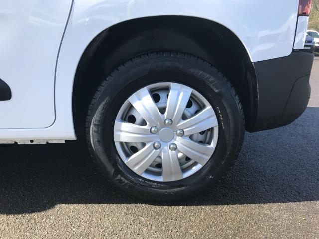 2022 Peugeot Partner 1000 1.5 Bluehdi 100 Grip Premium Van (NU22XYP) Image 16