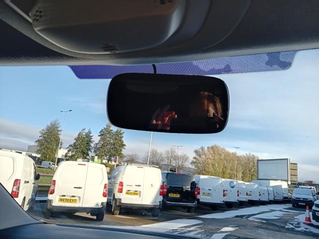 2022 Peugeot Partner 1000 1.5 Bluehdi 100 Grip Premium Van (NU22XYT) Image 25