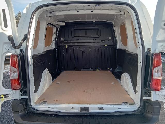 2022 Peugeot Partner 1000 1.5 Bluehdi 100 Grip Premium Van (NU22XYT) Image 16