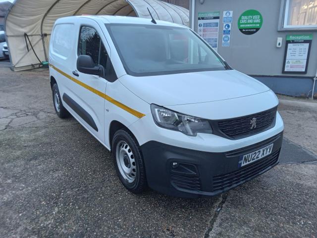 2022 Peugeot Partner 1000 1.5 Bluehdi 100 Grip Premium Van (NU22XYV) Image 2