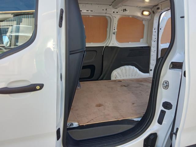 2022 Peugeot Partner 1000 1.5 Bluehdi 100 Grip Premium Van (NU22XYX) Image 15