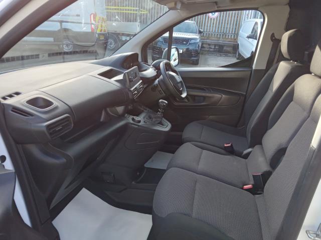 2022 Peugeot Partner 1000 1.5 Bluehdi 100 Grip Premium Van (NU22XYX) Image 16