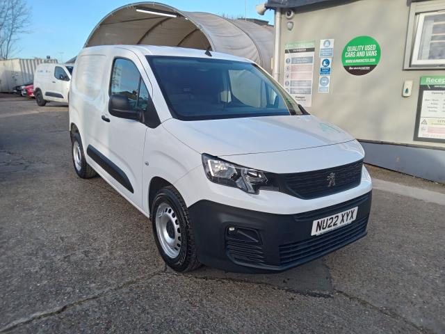2022 Peugeot Partner 1000 1.5 Bluehdi 100 Grip Premium Van (NU22XYX) Image 2