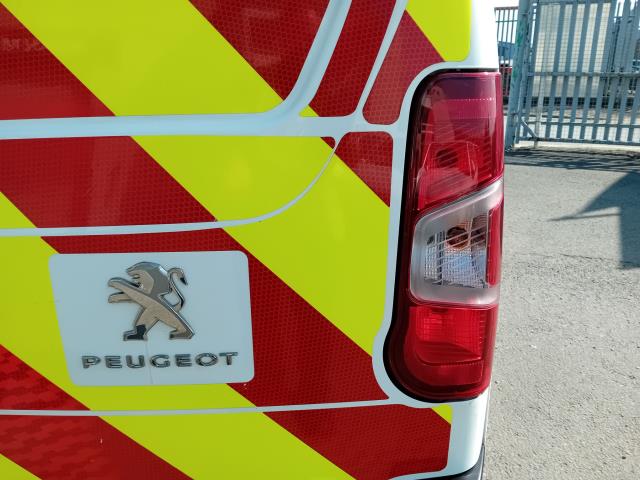 2022 Peugeot Partner L1 1000 1.5BLUE HDI GRIP 100PS EURO 6 (NU22XYZ) Image 40