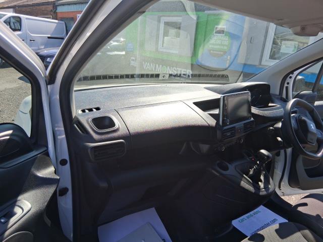 2022 Peugeot Partner 1000 1.5 Bluehdi 100 Professional Premium Van (NU22YLK) Image 21