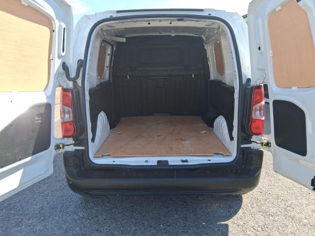 2022 Peugeot Partner 1000 1.5 Bluehdi 100 Professional Premium Van (NU22YLK) Image 18