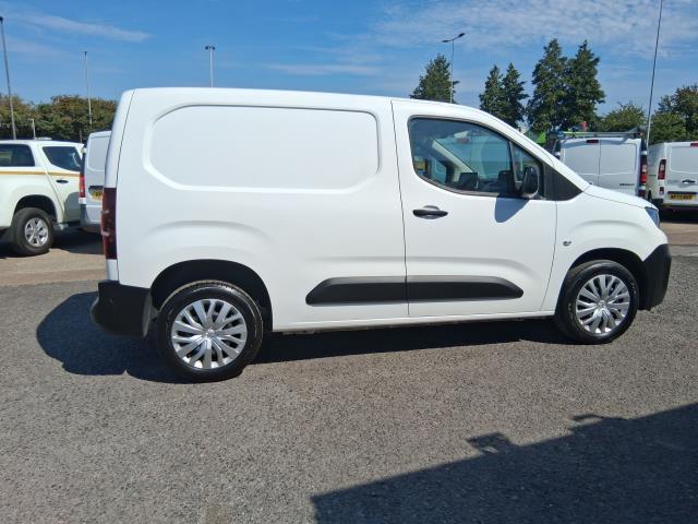 2022 Peugeot Partner 1000 1.5 Bluehdi 100 Professional Premium Van (NU22YLK) Image 10