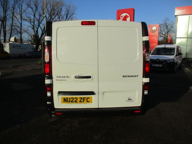 2022 Renault Trafic Ll30 Blue Dci 130 Business Van (NU22ZFC) Image 6