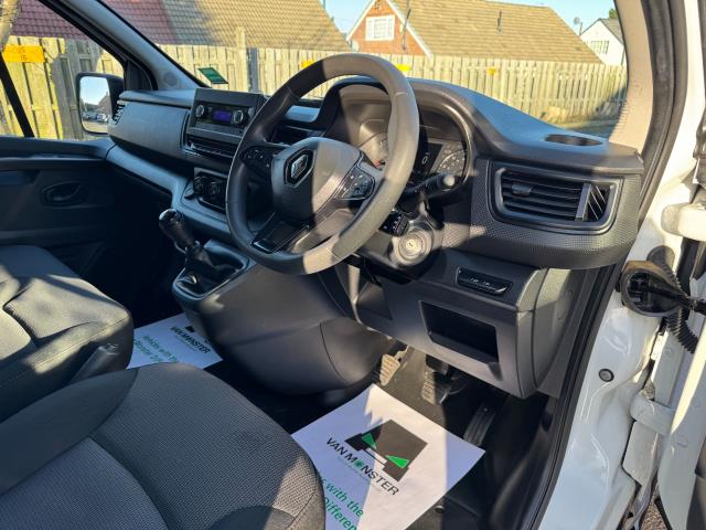 2022 Renault Trafic Ll30 Blue Dci 130 Business Van (NU22ZFD) Image 14