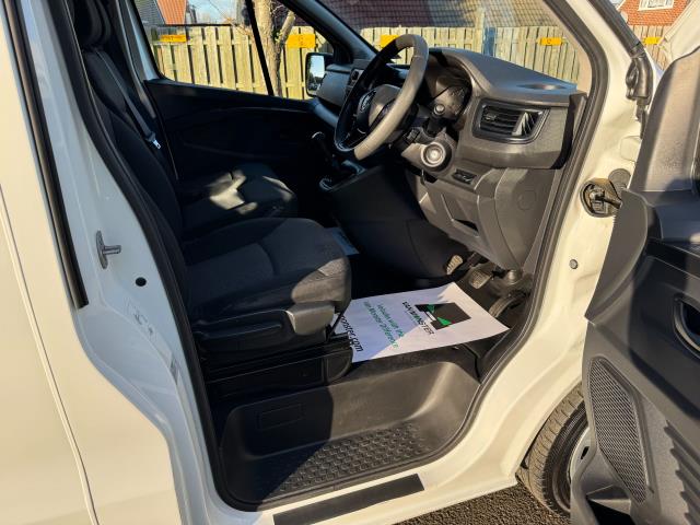 2022 Renault Trafic Ll30 Blue Dci 130 Business Van (NU22ZFD) Image 13