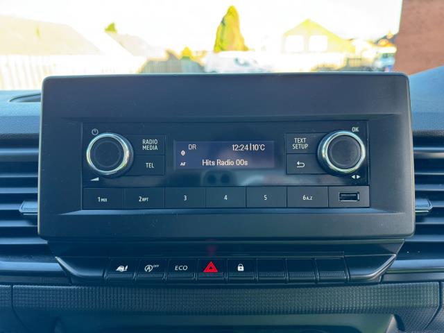 2022 Renault Trafic Ll30 Blue Dci 130 Business Van (NU22ZFD) Image 30