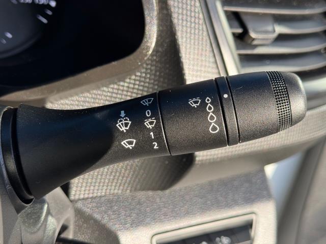 2022 Renault Trafic Ll30 Blue Dci 130 Business Van (NU22ZFD) Image 26