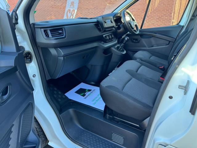 2022 Renault Trafic Ll30 Blue Dci 130 Business Van (NU22ZFD) Image 34