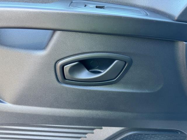 2022 Renault Trafic Ll30 Blue Dci 130 Business Van (NU22ZFD) Image 41