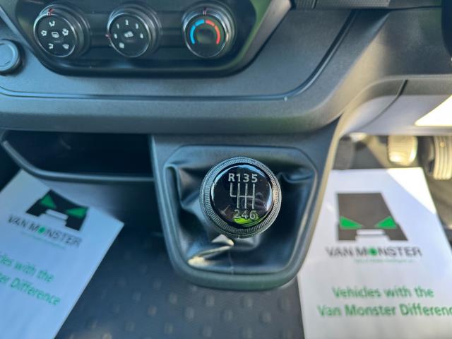 2022 Renault Trafic Ll30 Blue Dci 130 Business Van (NU22ZFD) Image 32