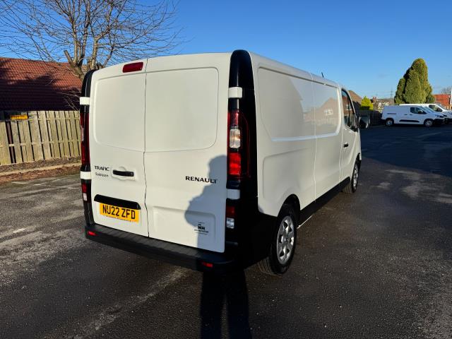 2022 Renault Trafic Ll30 Blue Dci 130 Business Van (NU22ZFD) Image 9