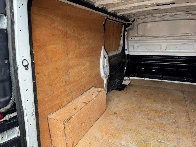 2022 Renault Trafic L2 Ll30 Blue Dci 130 Business Van (NU22ZXL) Image 51