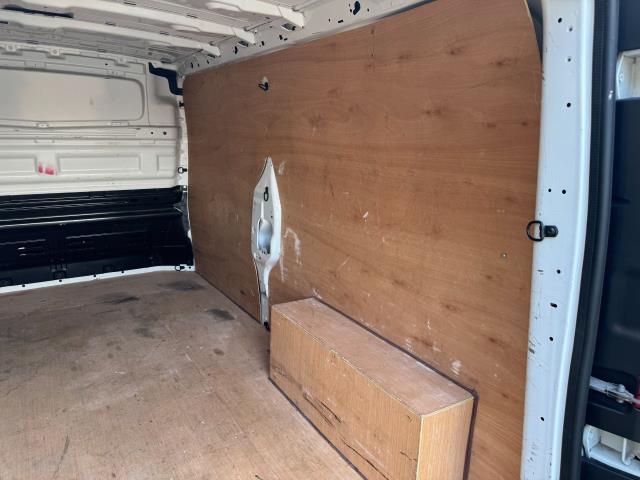 2022 Renault Trafic Ll30 Blue Dci 130 Business Van (NU22ZXT) Image 52