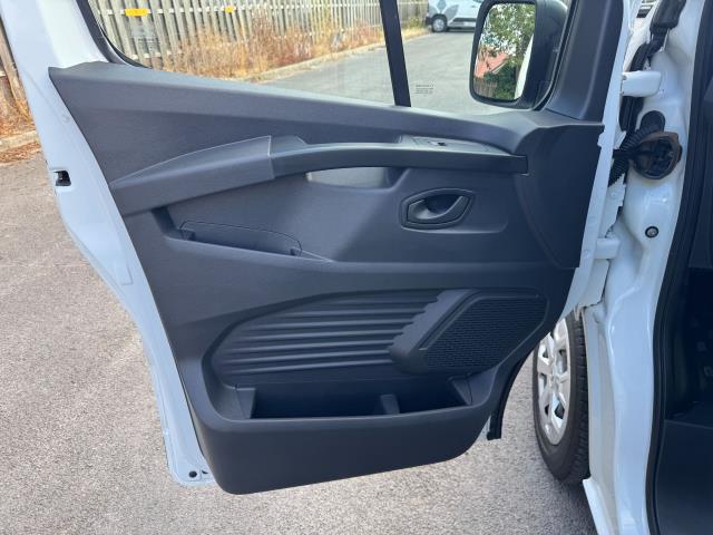 2022 Renault Trafic Ll30 Blue Dci 130 Business Van (NU22ZXT) Image 39