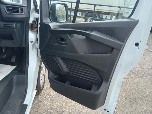 2022 Renault Trafic Ll30 Blue Dci 130 Business Van (NU22ZYB) Image 28