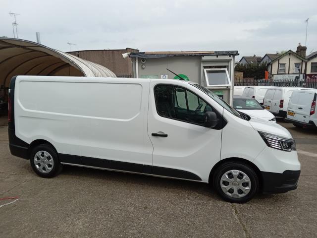 2022 Renault Trafic Ll30 Blue Dci 130 Business Van (NU22ZYB) Image 8