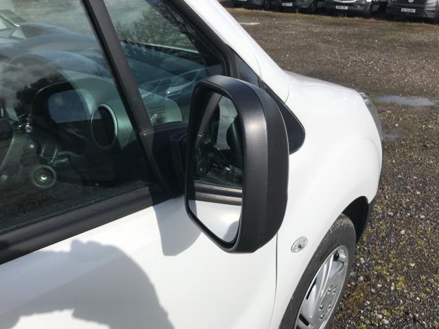 2017 Peugeot Partner 750 S L2 1.6 Bluehdi 100 Van [Non Start Stop] Euro 6 (NU67DTV) Image 30