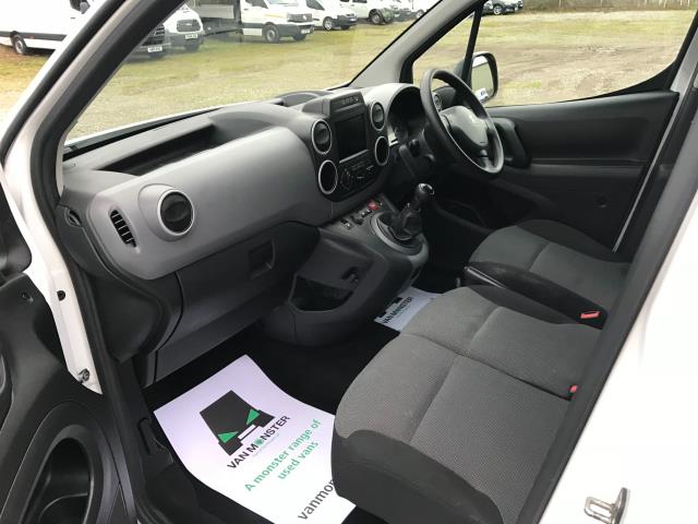 2017 Peugeot Partner 850 1.6 Bluehdi 100 Professional Van [Non Ss] EURO 6 (NU67LXO) Thumbnail 22