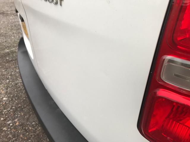 2017 Peugeot Expert 1000 1.6 Bluehdi 95 S Van (NU67LZJ) Image 15