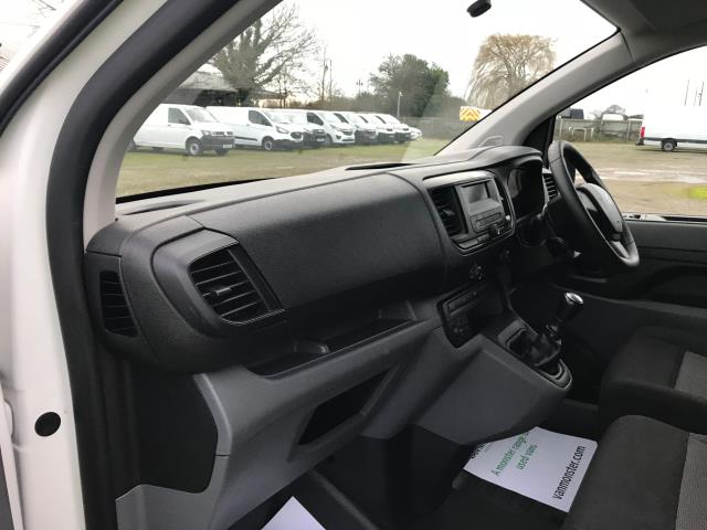 2017 Peugeot Expert 1000 1.6 Bluehdi 95 S Van (NU67LZJ) Image 27