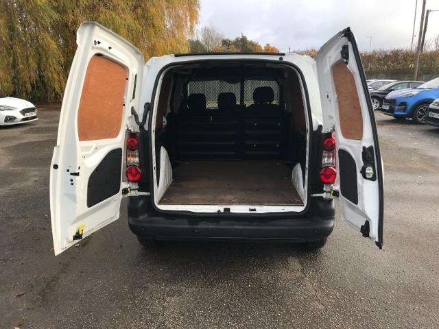 2017 Peugeot Partner 850 1.6 Bluehdi 100 Professional Van [Non Ss] EURO 6 (NU67NUV) Image 11