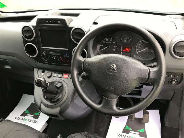 2017 Peugeot Partner L1 850 1.6 BLUEHDI 100 PROFESSIONAL (NON S/S) EURO 6 (NU67NYP) Image 18