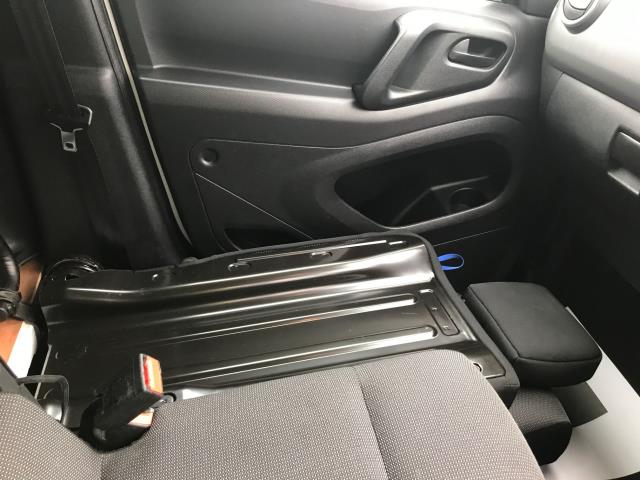 2017 Peugeot Partner L1 850 1.6 BLUEHDI 100 PROFESSIONAL (NON S/S)EURO 6 (NU67SPX) Image 29