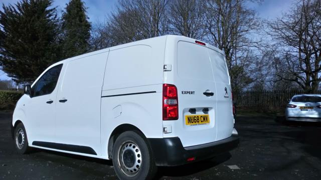 2018 Peugeot Expert 1000 1.6 Bluehdi 95 Professional Van (NU68CMV) Image 6