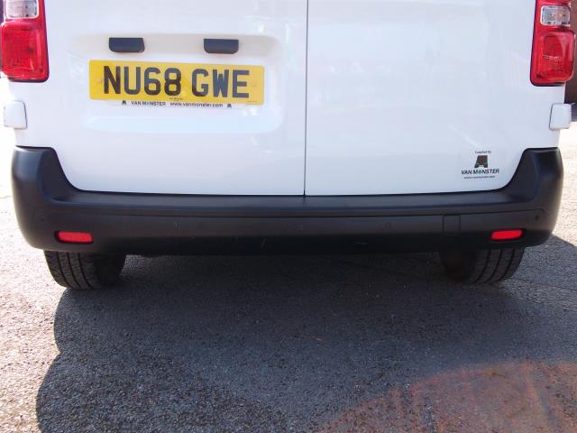 2018 Peugeot Expert 1000 1.6 Bluehdi 95 Professional Van EURO 6 (NU68GWE) Image 54