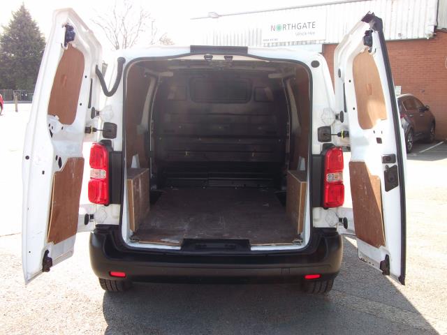 2018 Peugeot Expert 1000 1.6 Bluehdi 95 Professional Van EURO 6 (NU68GWE) Image 47