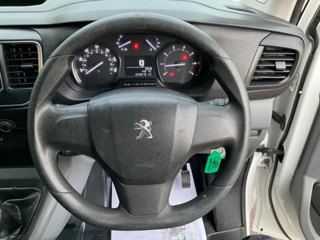 2018 Peugeot Expert 1000 1.6 Bluehdi 95 Professional Van (NU68OGW) Image 21