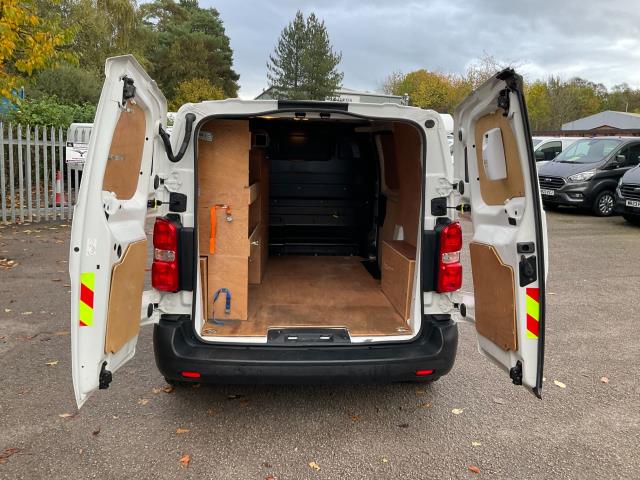 2018 Peugeot Expert 1000 1.6 Bluehdi 95 Professional Van (NU68OGW) Image 12