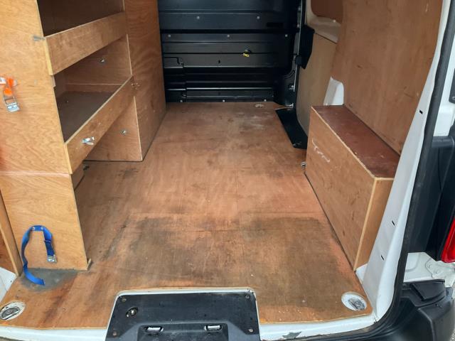 2018 Peugeot Expert 1000 1.6 Bluehdi 95 Professional Van (NU68OGW) Image 13