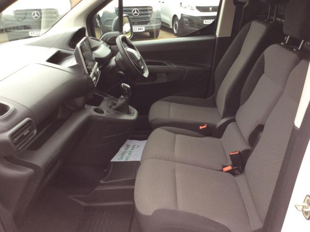 2019 Peugeot Partner 1000 1.5 Bluehdi 100 Professional Van (NU69EYH) Image 7