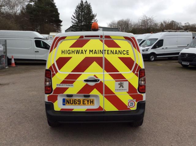 2019 Peugeot Partner 1000 1.5 Bluehdi 100 Professional Van (NU69EYH) Image 11