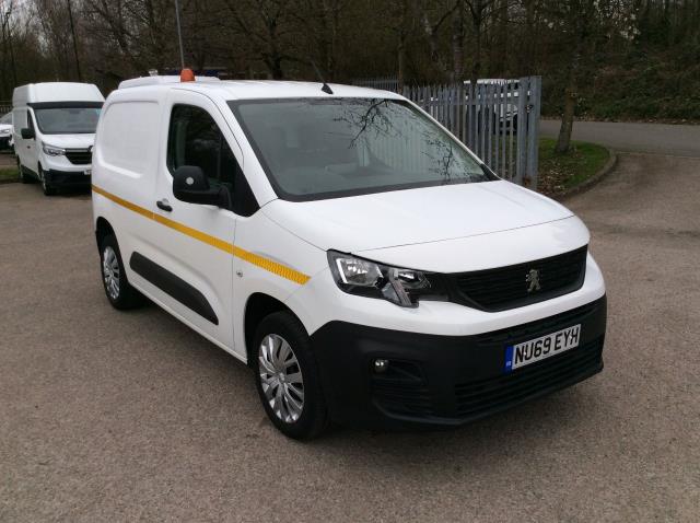 2019 Peugeot Partner 1000 1.5 Bluehdi 100 Professional Van (NU69EYH) Image 2